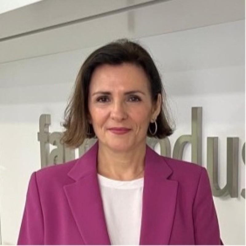 Isabel Pineros